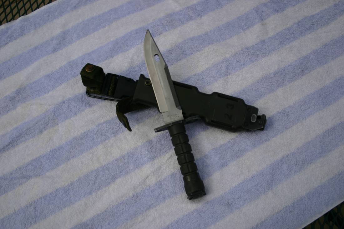 1991-Buck-USMC-M9-Bayonet-001e